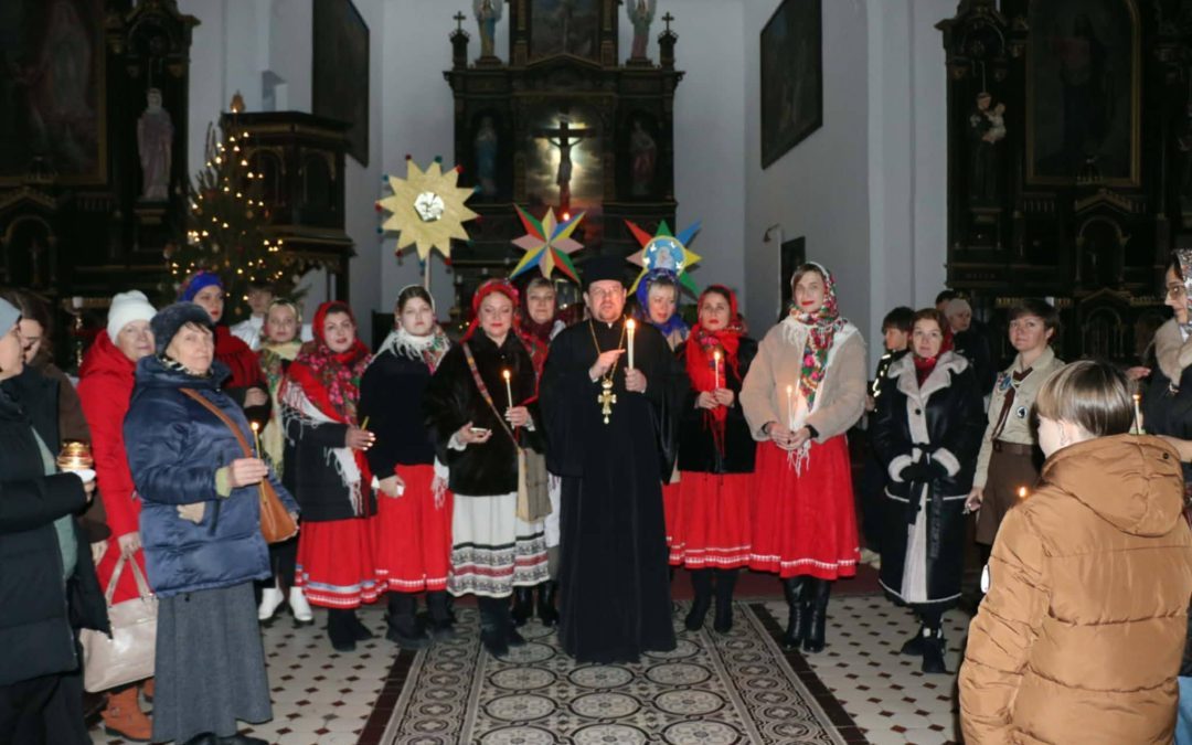 FESTIVAL COMMUNITY MASSES